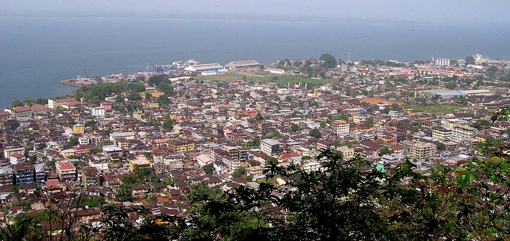 Freetown_from_Fourah_Bay_College_Sierra_Leone_2008